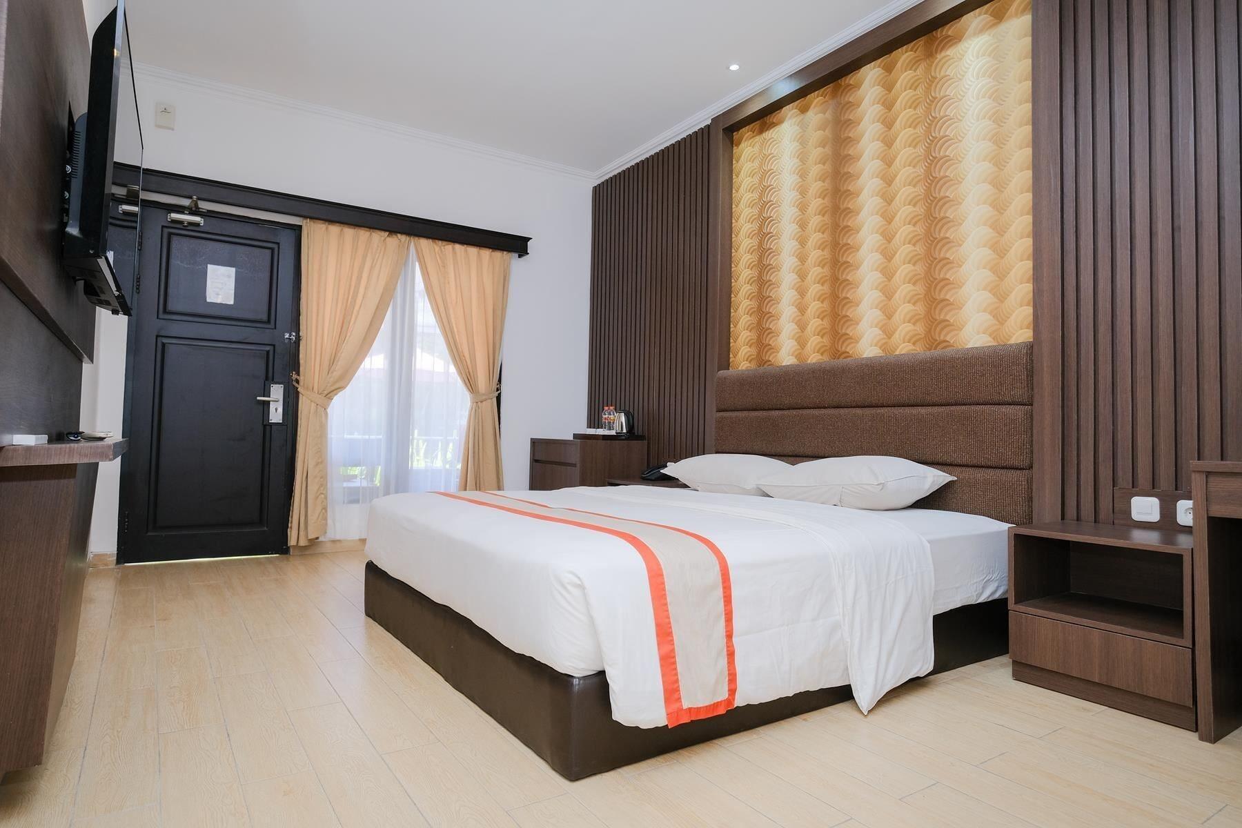 The Grand Palace Hotel Yogyakarta Exterior photo